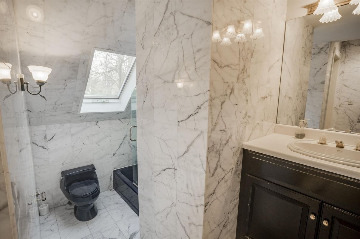Bathroom, Interior, Marble, Marble Walls