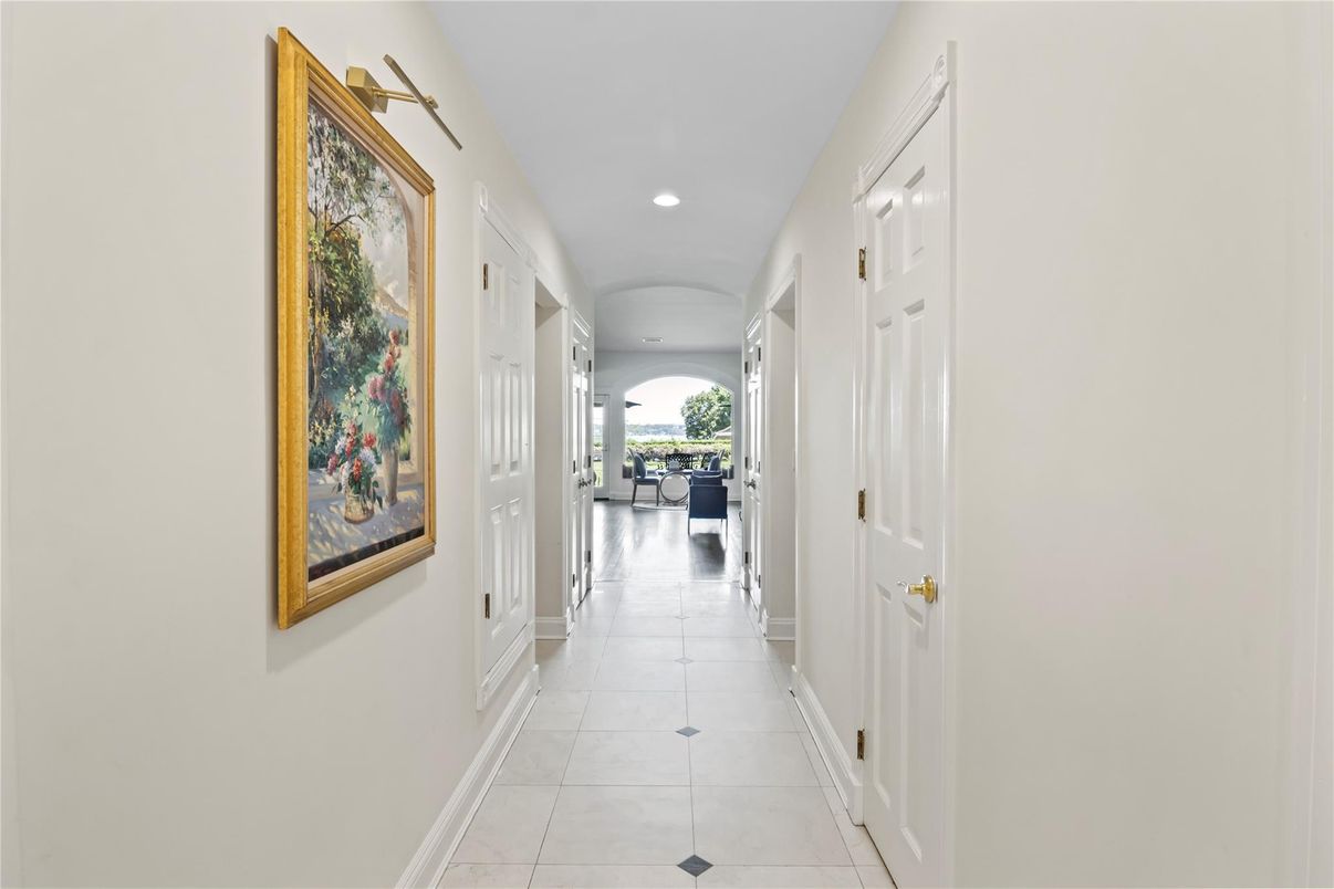 Interior, Recessed Lighting