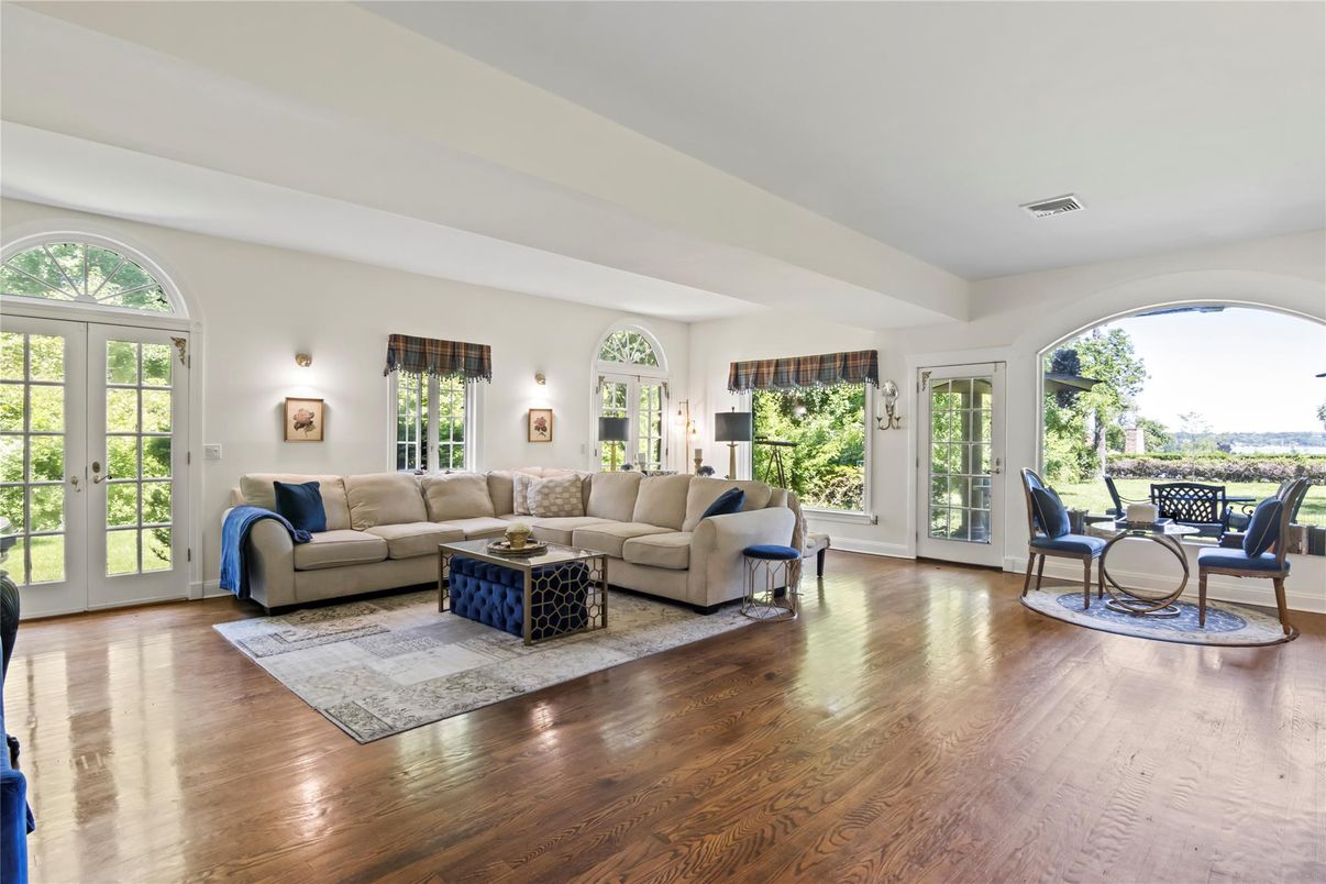 Dining room, Interior, Living room, Wood Texture Flooring