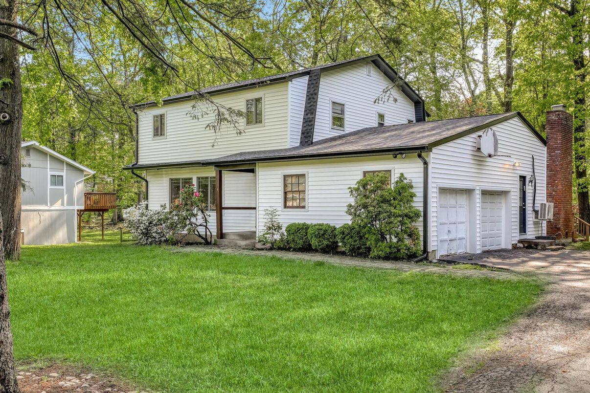 Attached, Backyard, Exterior, Facade, Farmhouse