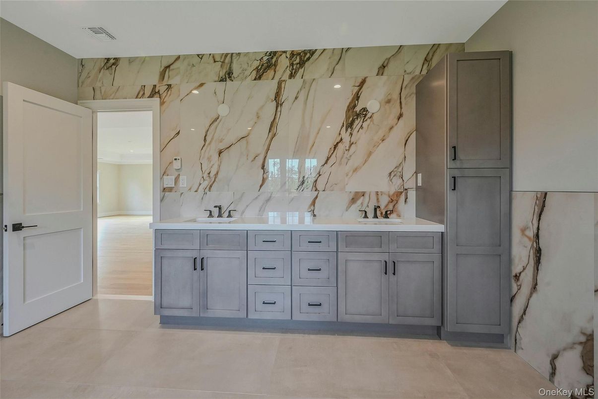Interior, Marble Walls