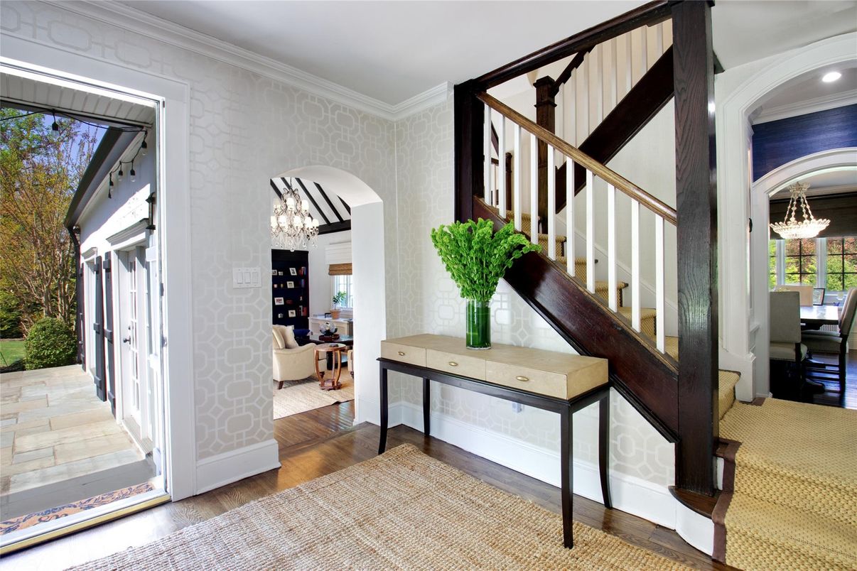 Chandelier, Interior, Recessed Lighting, Wood Texture Flooring