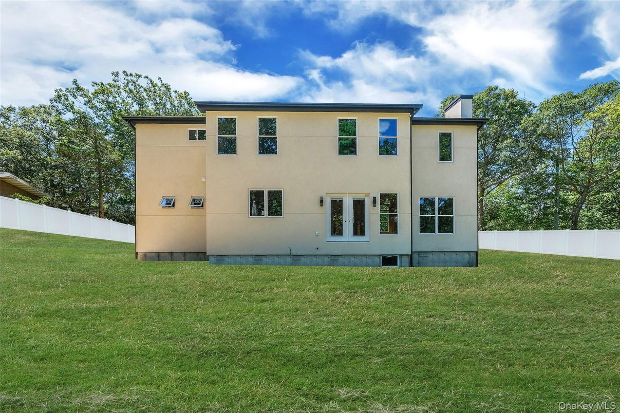 Backyard, Exterior, Facade, Modern