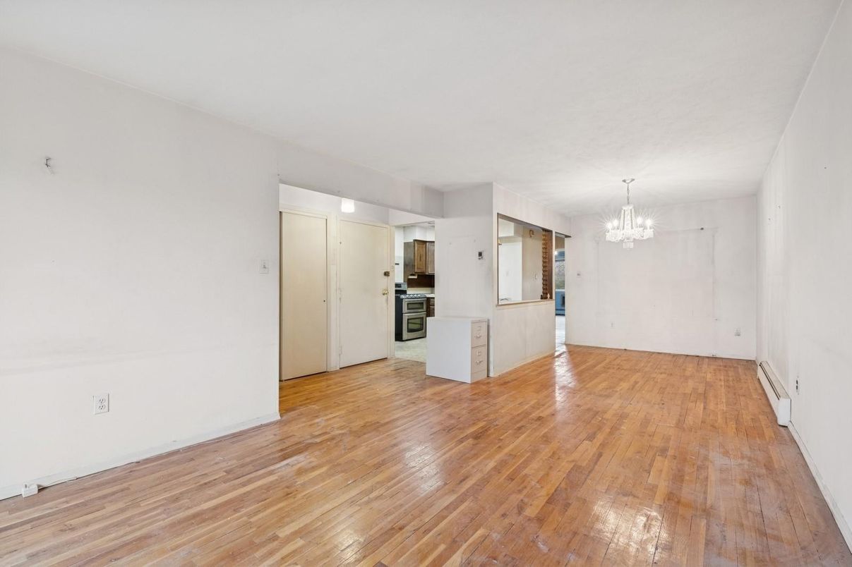 Chandelier, Empty room, Interior, Kitchen, Wood Texture Flooring