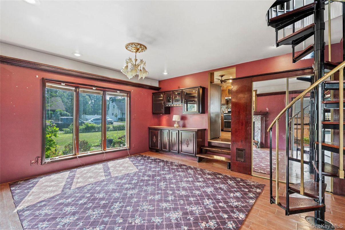 Chandelier, Interior, Recessed Lighting, Wood Texture Flooring