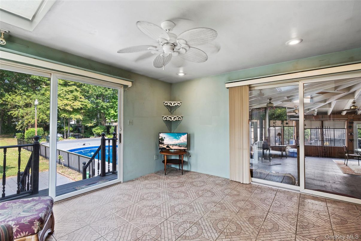 Interior, Recessed Lighting, Sun Room