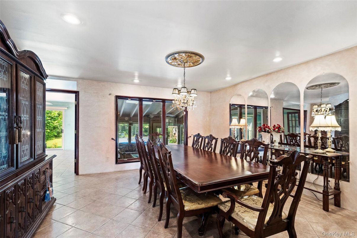 Chandelier, Dining room, Interior, Recessed Lighting