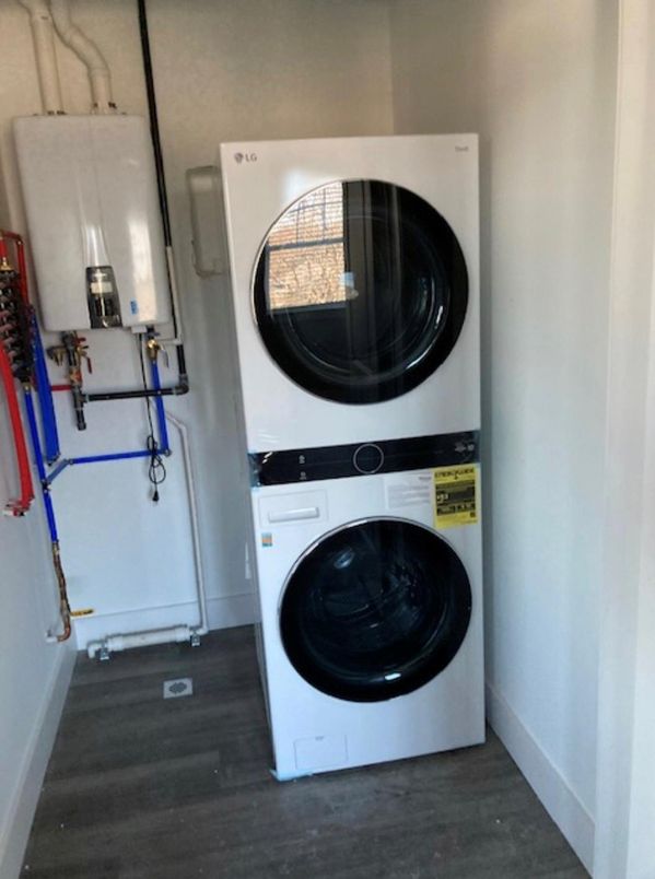 Interior, Utility Closets, Washer, Wood Texture Flooring