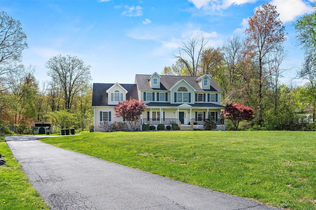 Backyard, Exterior, Facade, Georgian