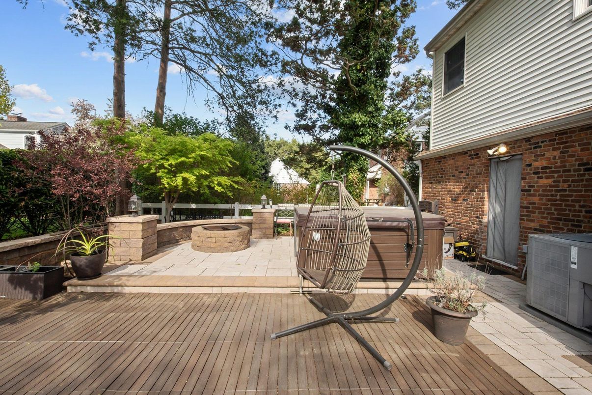 Exterior, Hot Tub