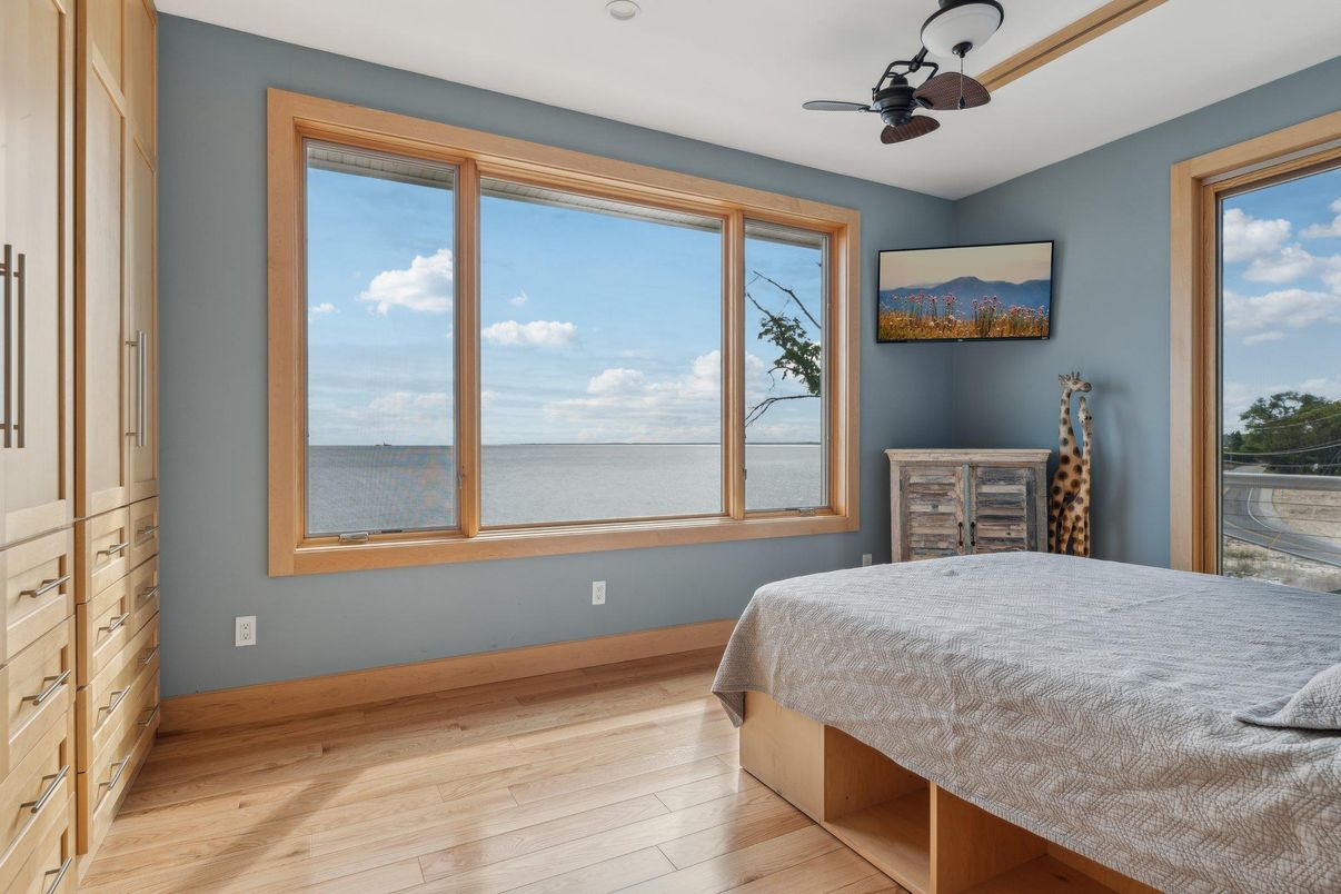 Bedroom, Interior, Water, Wood Texture Flooring