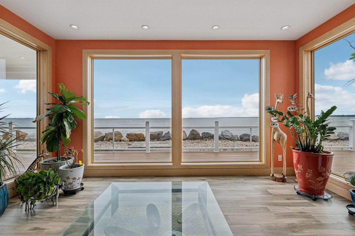 Interior, Recessed Lighting, Water, Wood Texture Flooring