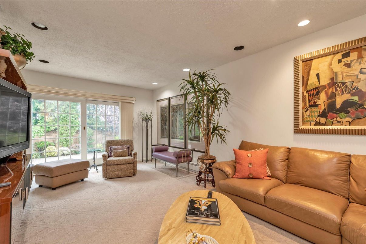 Interior, Living room, Recessed Lighting