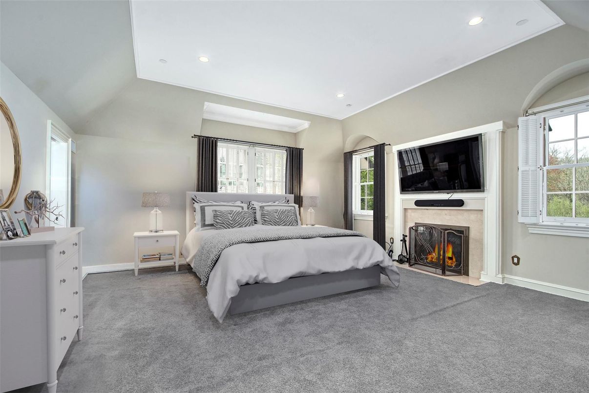 Bedroom, Fireplace, Interior, Recessed Lighting