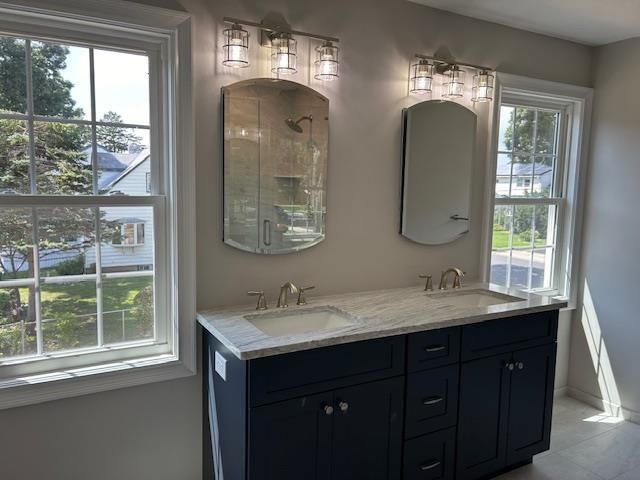 Bathroom, Dual Sink Vanities, Interior