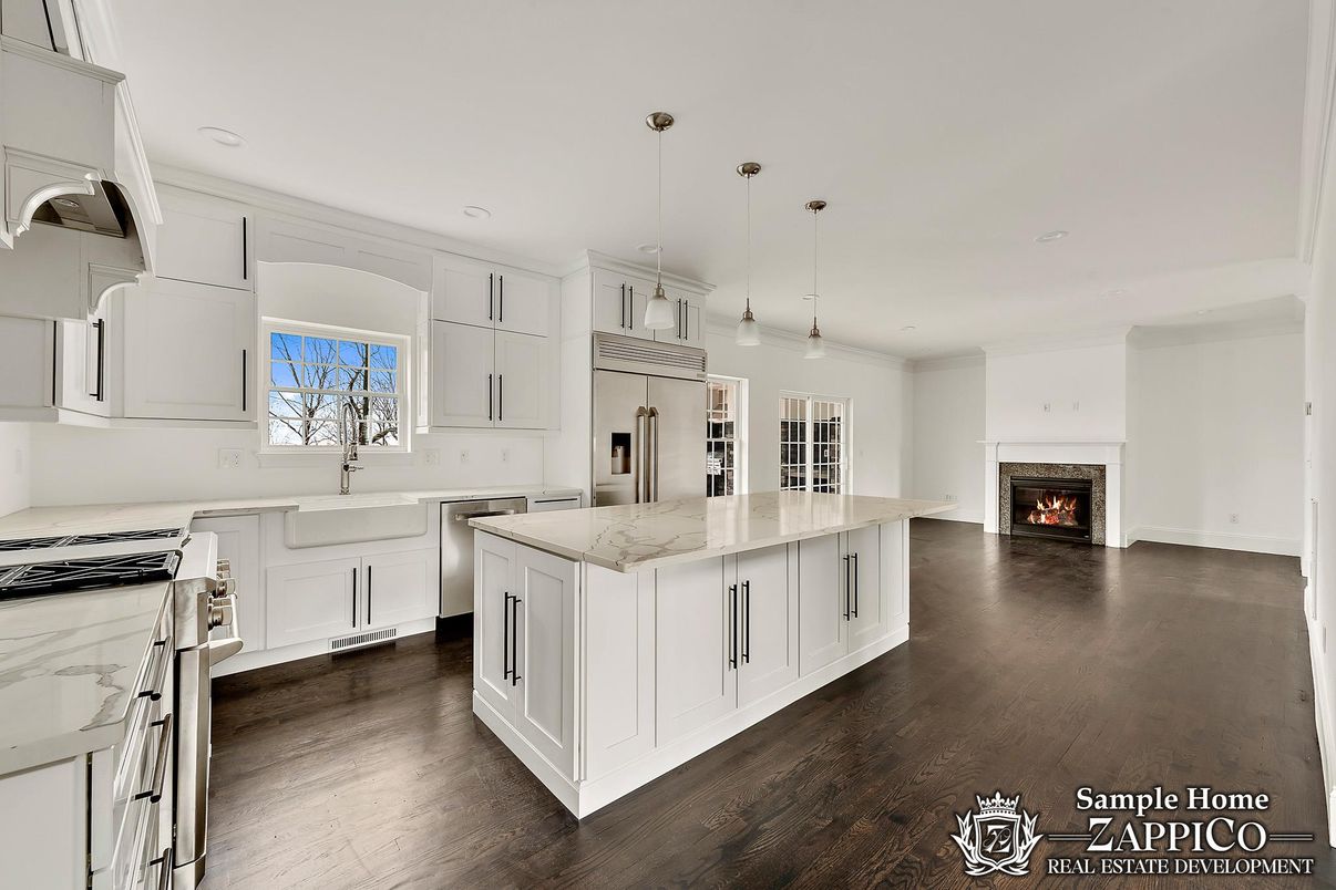 Fireplace, Interior, Kitchen, Pendant Lights, Recessed Lighting, Wood Texture Flooring