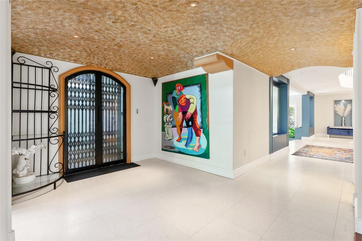 Interior, Recessed Lighting