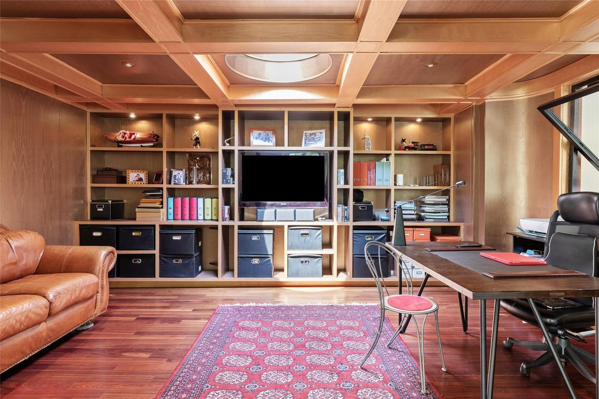 Home Office, Interior, Recessed Lighting, Wooden Beams, Wood Texture Flooring