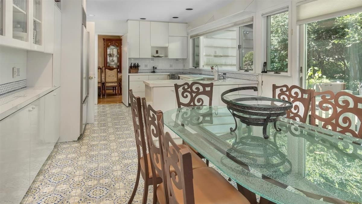 Dining room, Interior, Kitchen, Recessed Lighting
