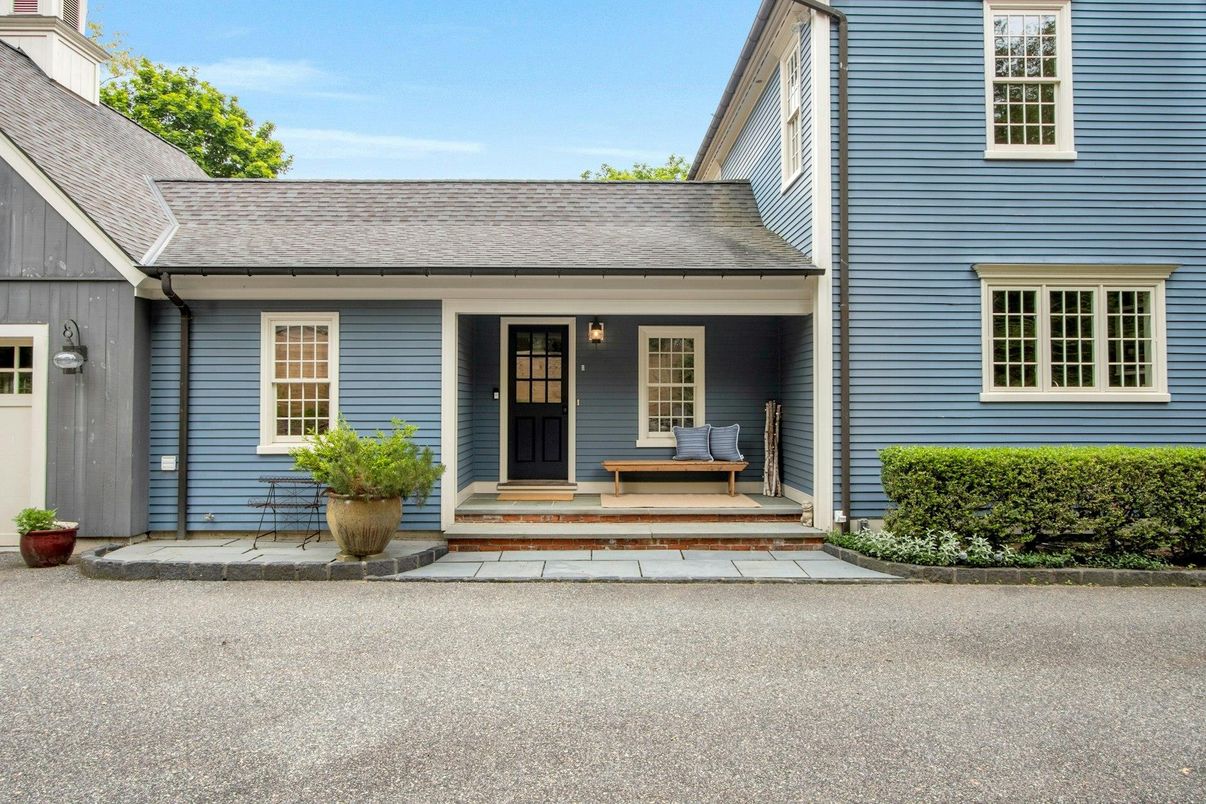 Exterior, Facade, Cape Cod