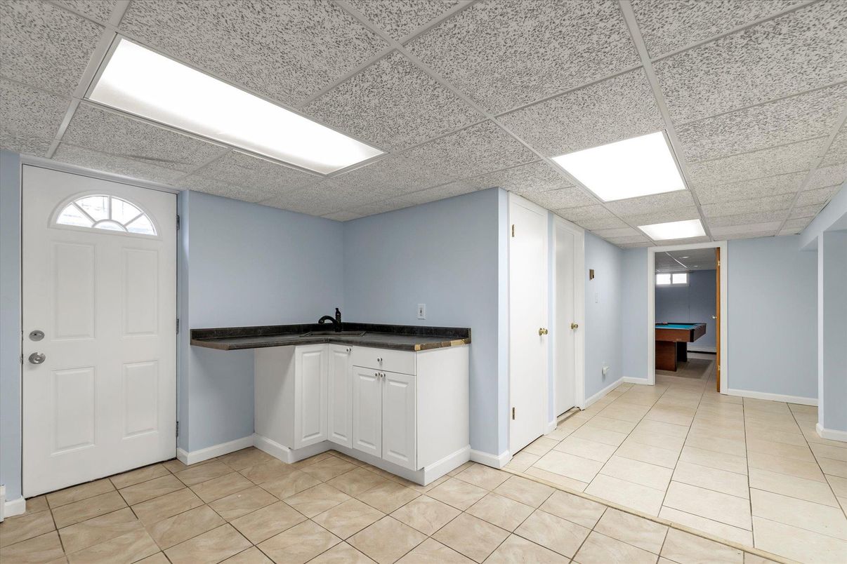 Interior, Recessed Lighting