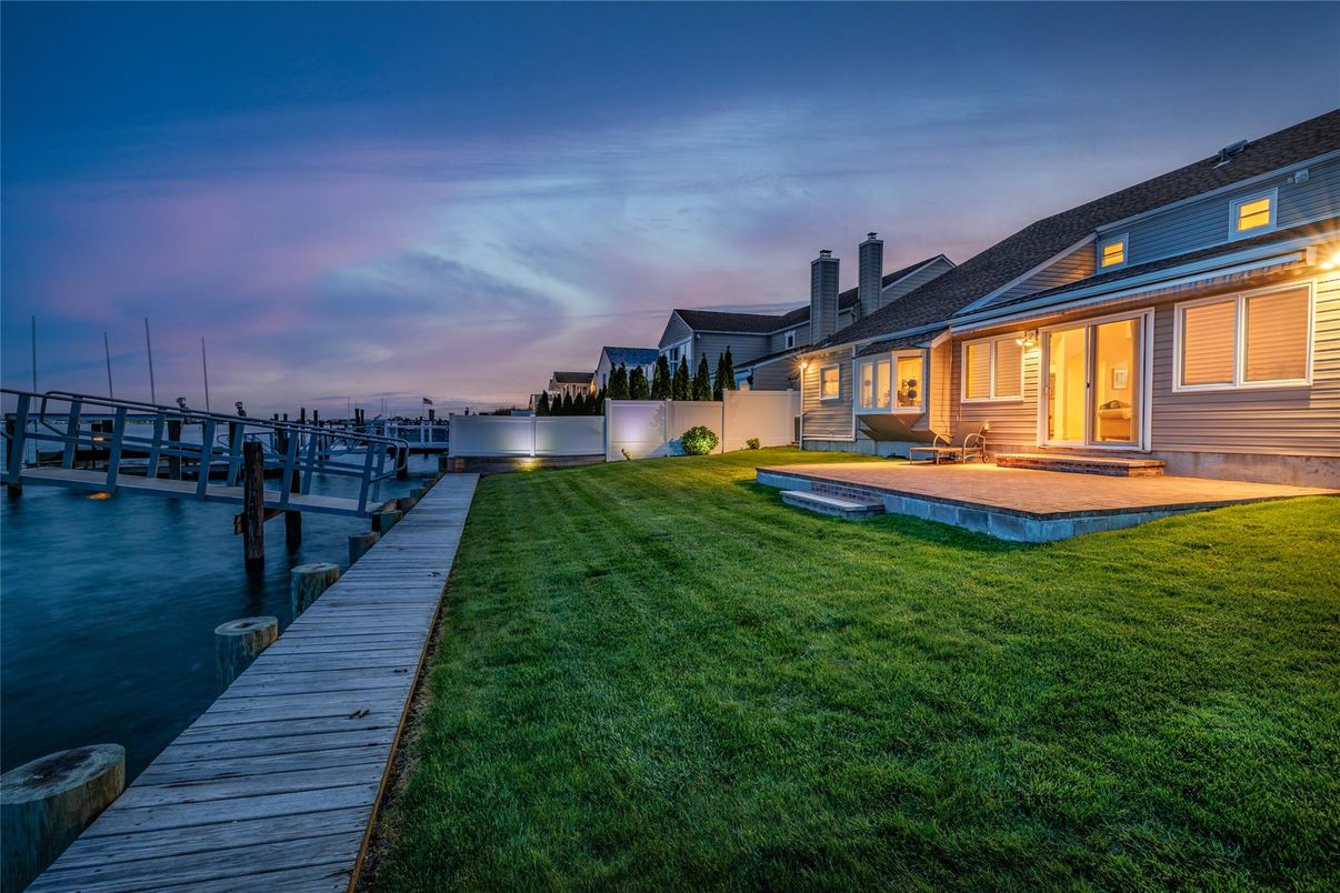 Backyard, Exterior, Lake