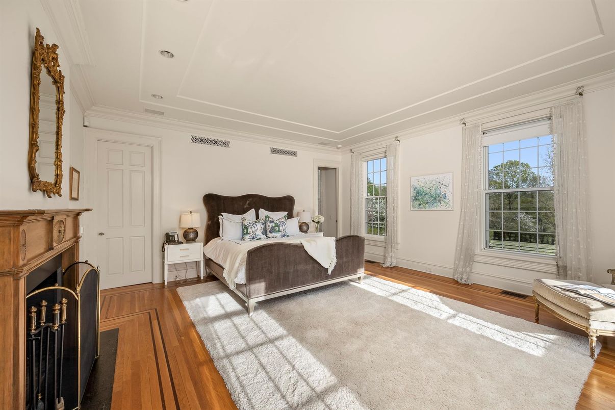 Bedroom, Fireplace, Interior, Wood Texture Flooring