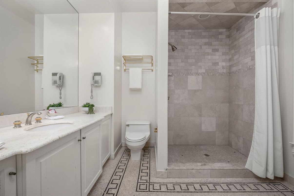 Bathroom, Interior
