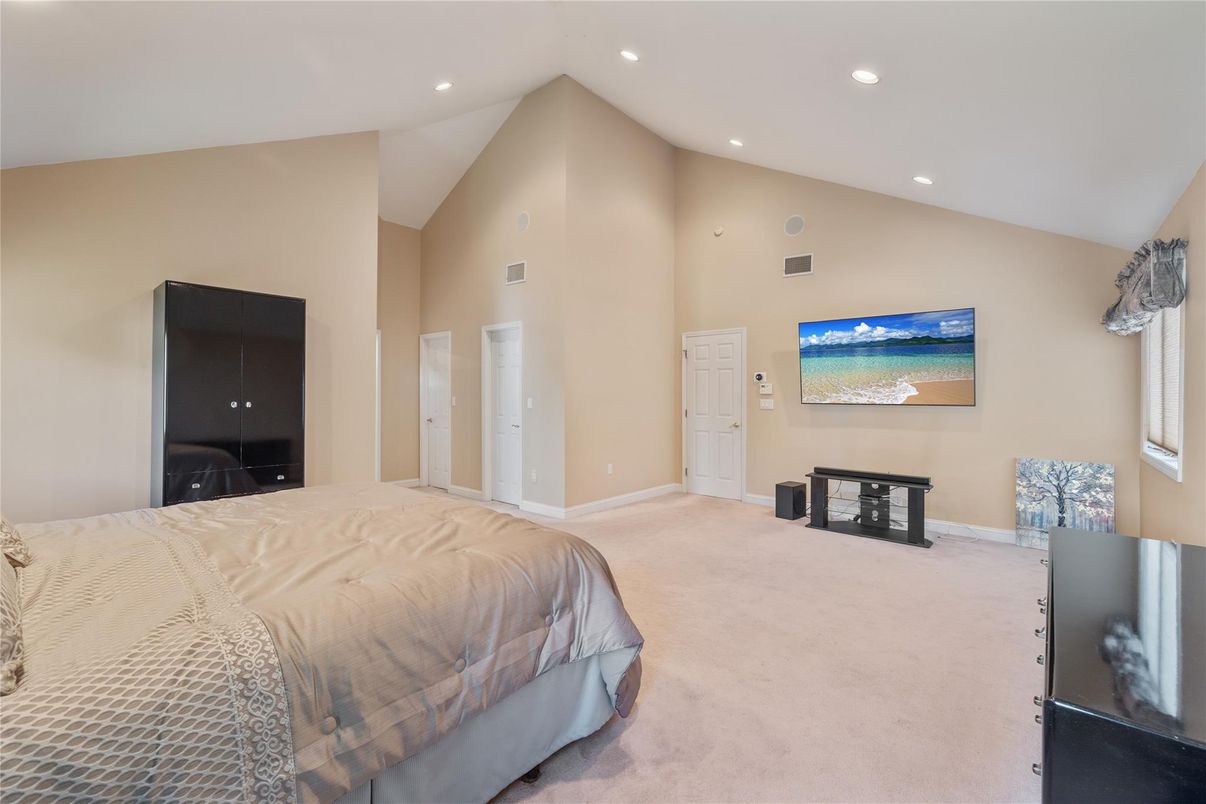 Bedroom, Interior, Recessed Lighting