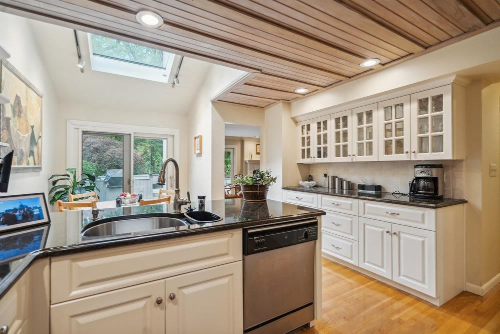 Interior, Kitchen, Recessed Lighting, Wooden Ceilings, Wood Texture Flooring
