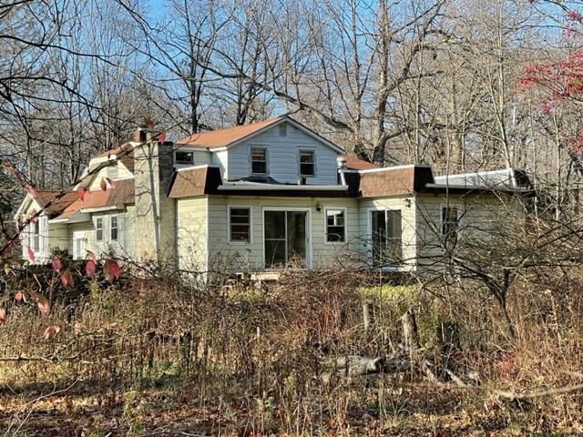 Exterior, Facade, Farmhouse