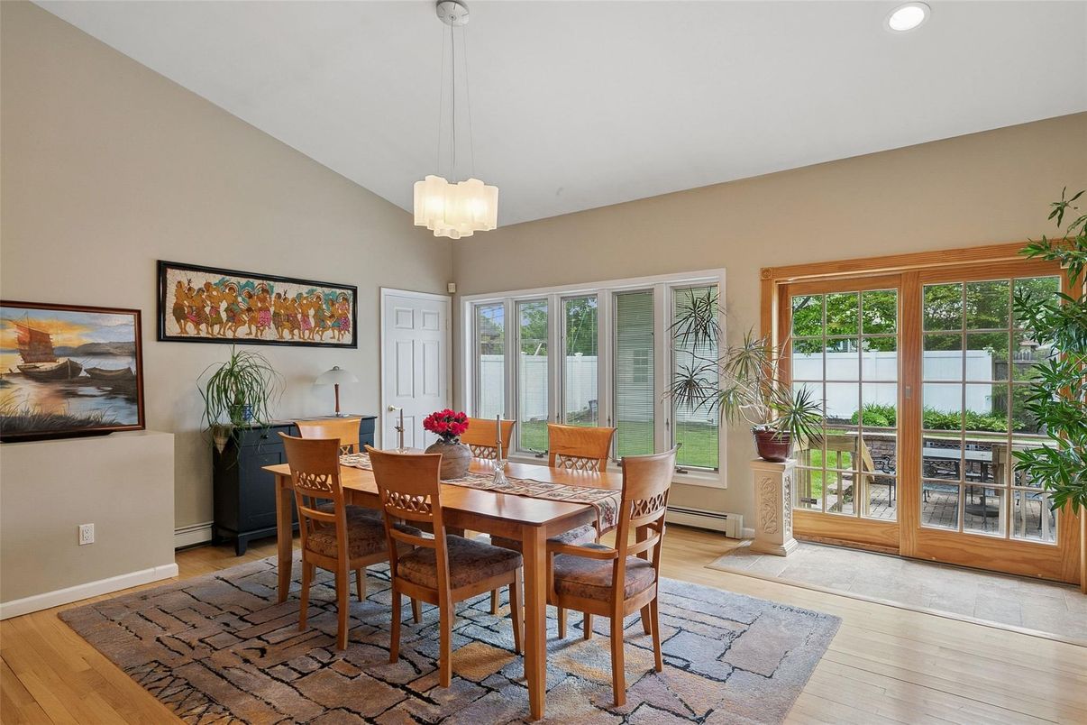 Dining room, Interior, Pendant Lights, Recessed Lighting, Wood Texture Flooring