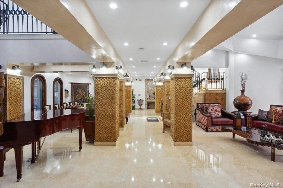 Interior, Piano, Recessed Lighting
