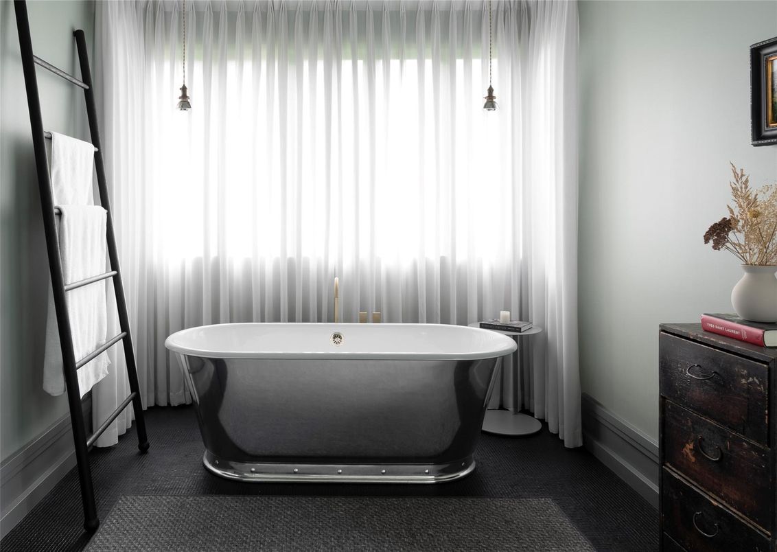 Bathroom, Free Standing Baths, Interior