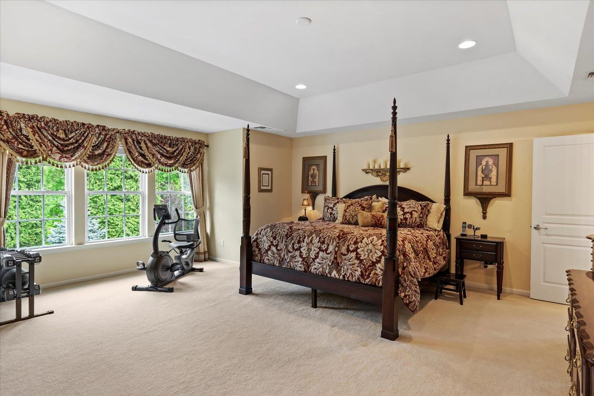Bedroom, Fitness Equipment, Interior, Recessed Lighting