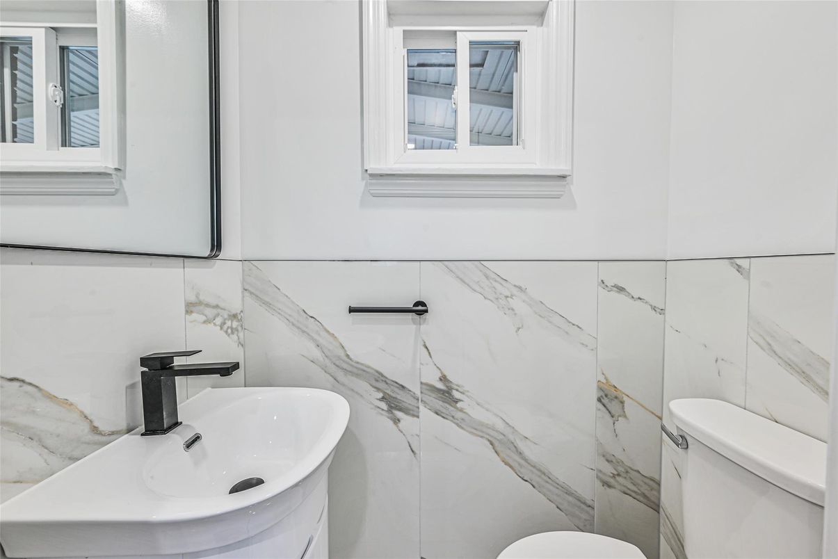Bathroom, Interior, Marble Walls