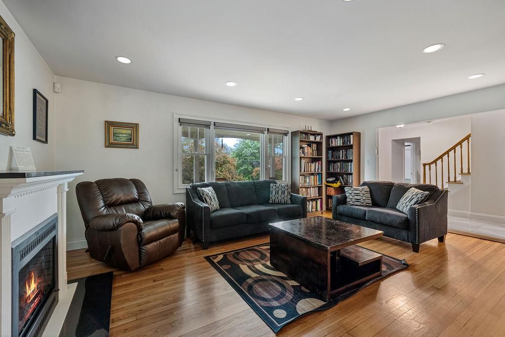 Fireplace, Interior, Living room, Recessed Lighting, Wood Texture Flooring
