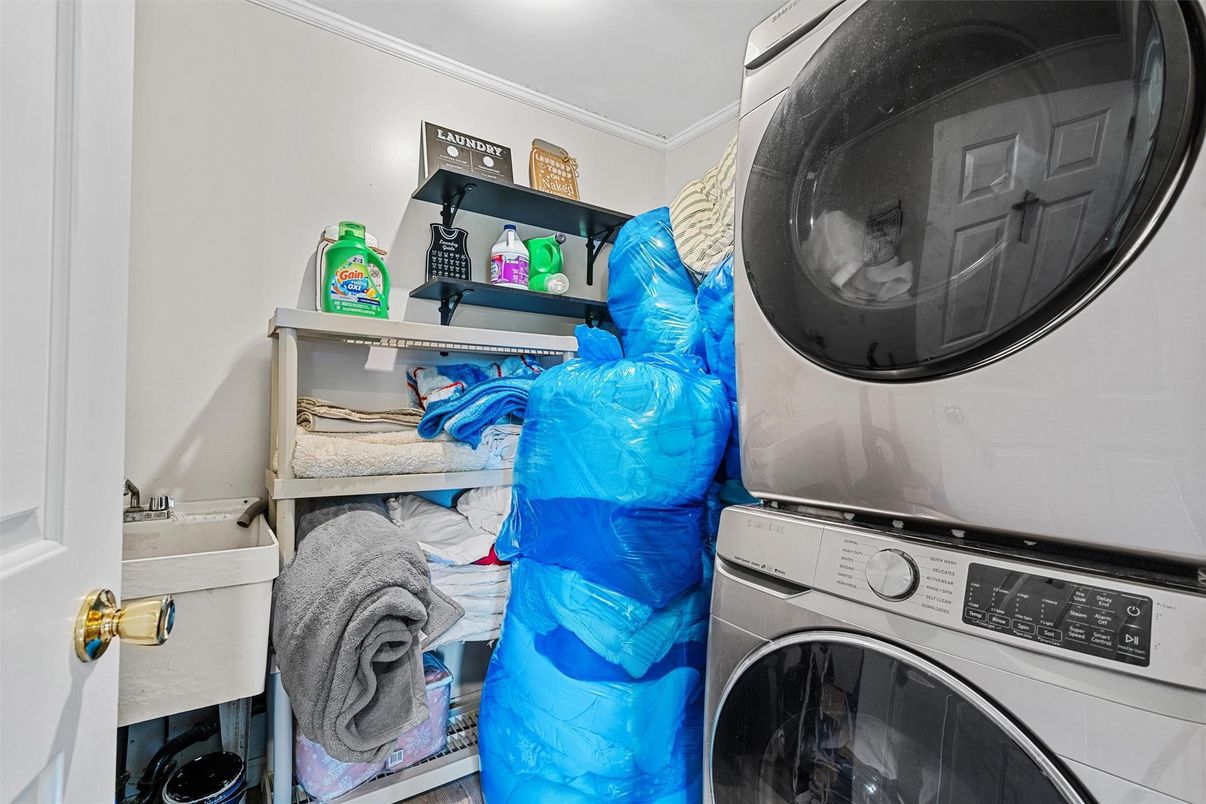 Interior, Utility Closets, Washer