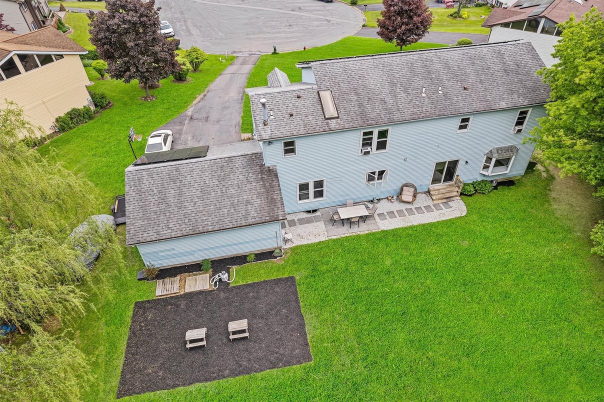 Exterior, Drone