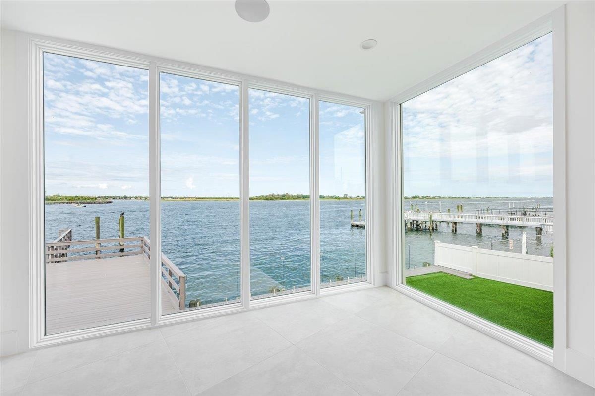 Interior, Water