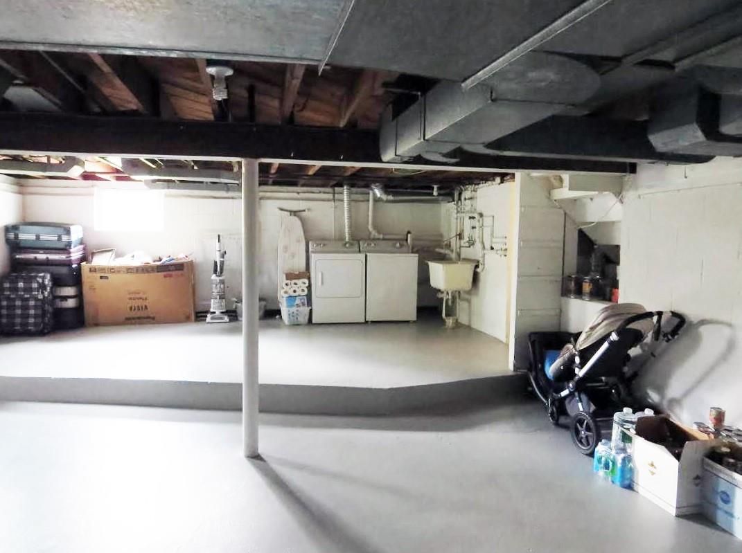 Garage, Interior, Washer
