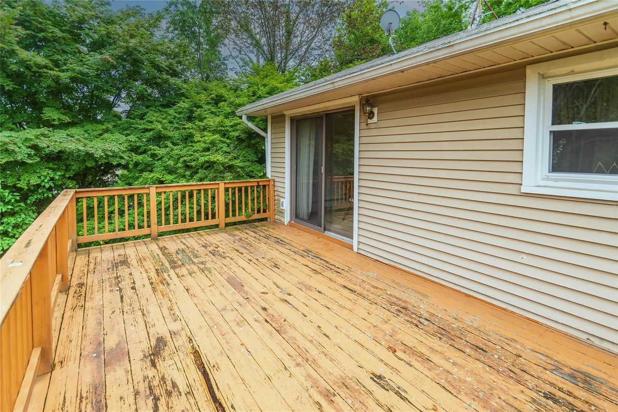 Exterior, Wood Texture Flooring