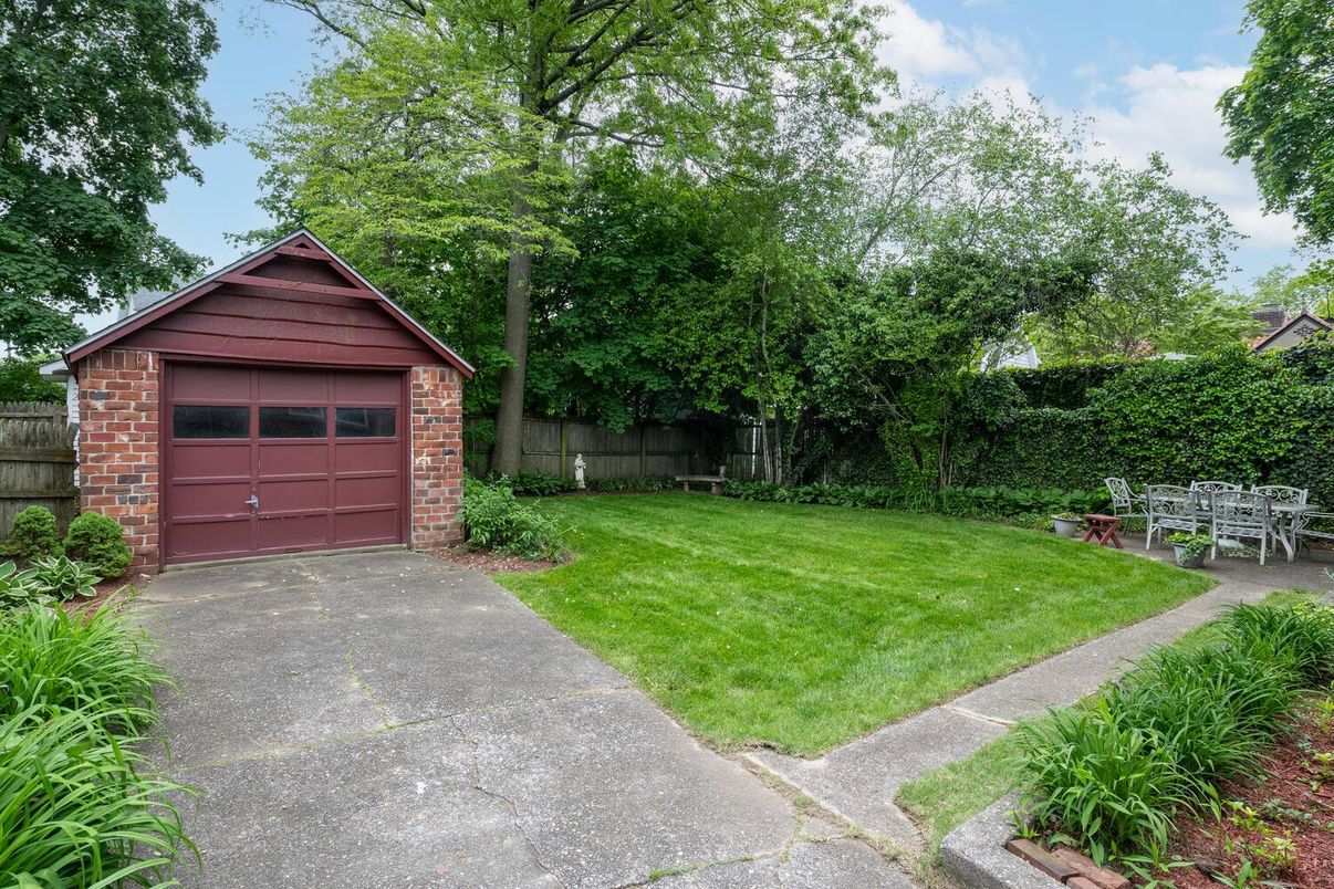 Backyard, Detached Garage, Exterior
