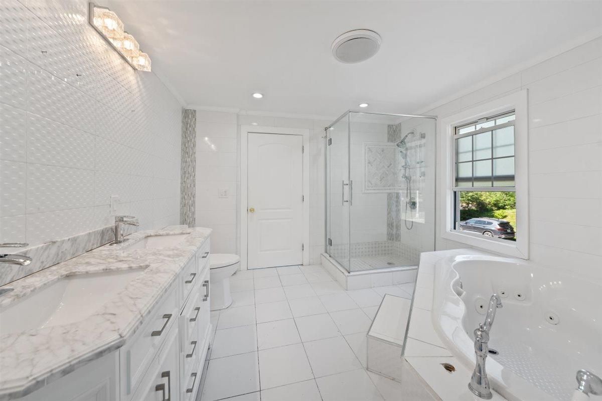 Bathroom, Dual Sink Vanities, Glass Shower, Interior, Recessed Lighting