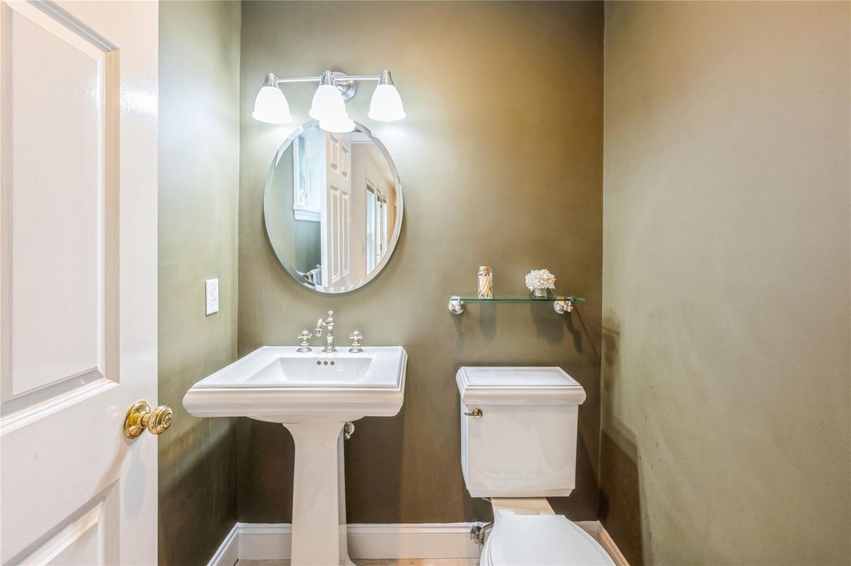 Bathroom, Interior