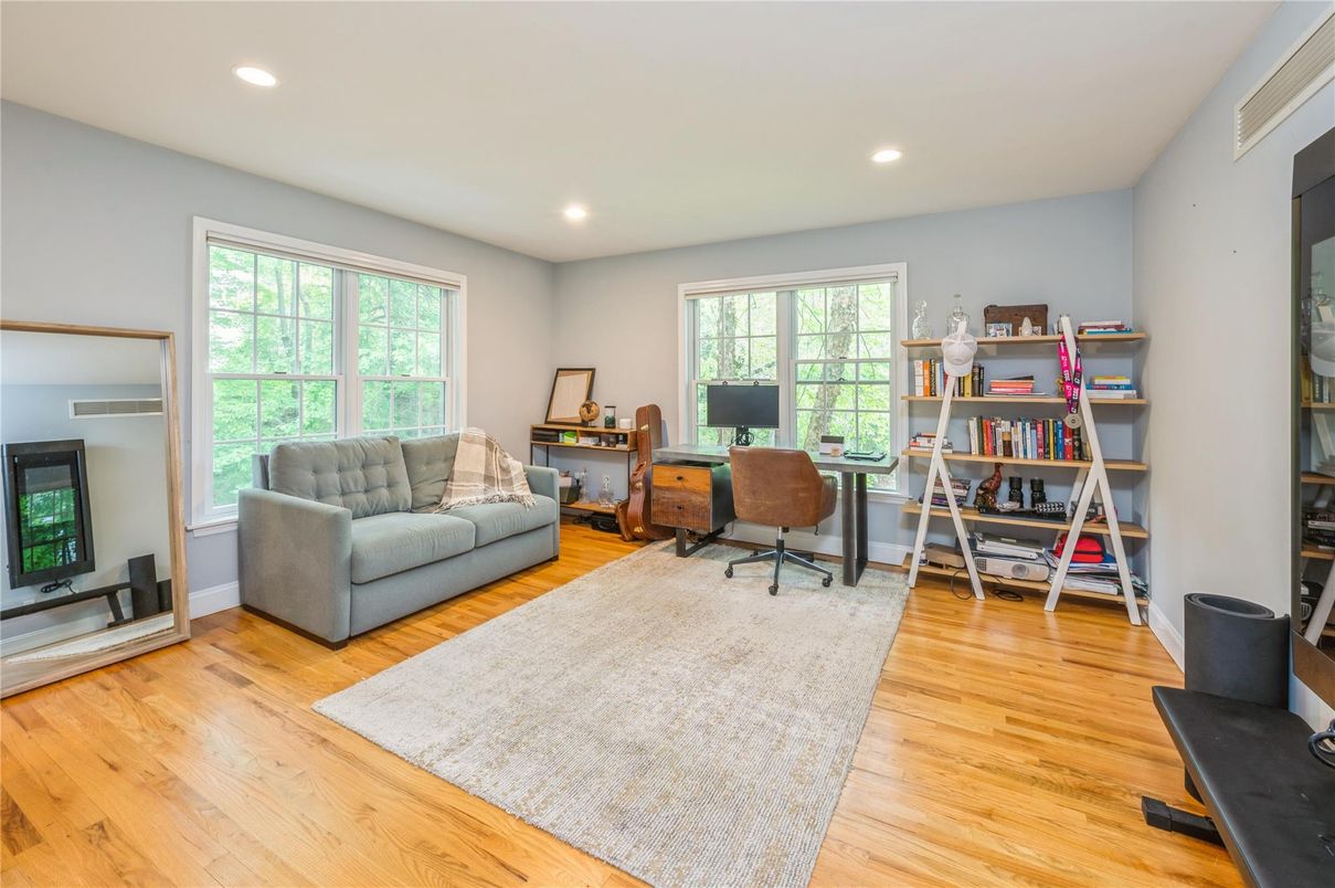 Home Office, Interior, Recessed Lighting, Wood Texture Flooring