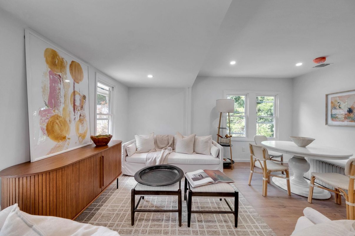 Dining room, Interior, Living room, Recessed Lighting, Wood Texture Flooring