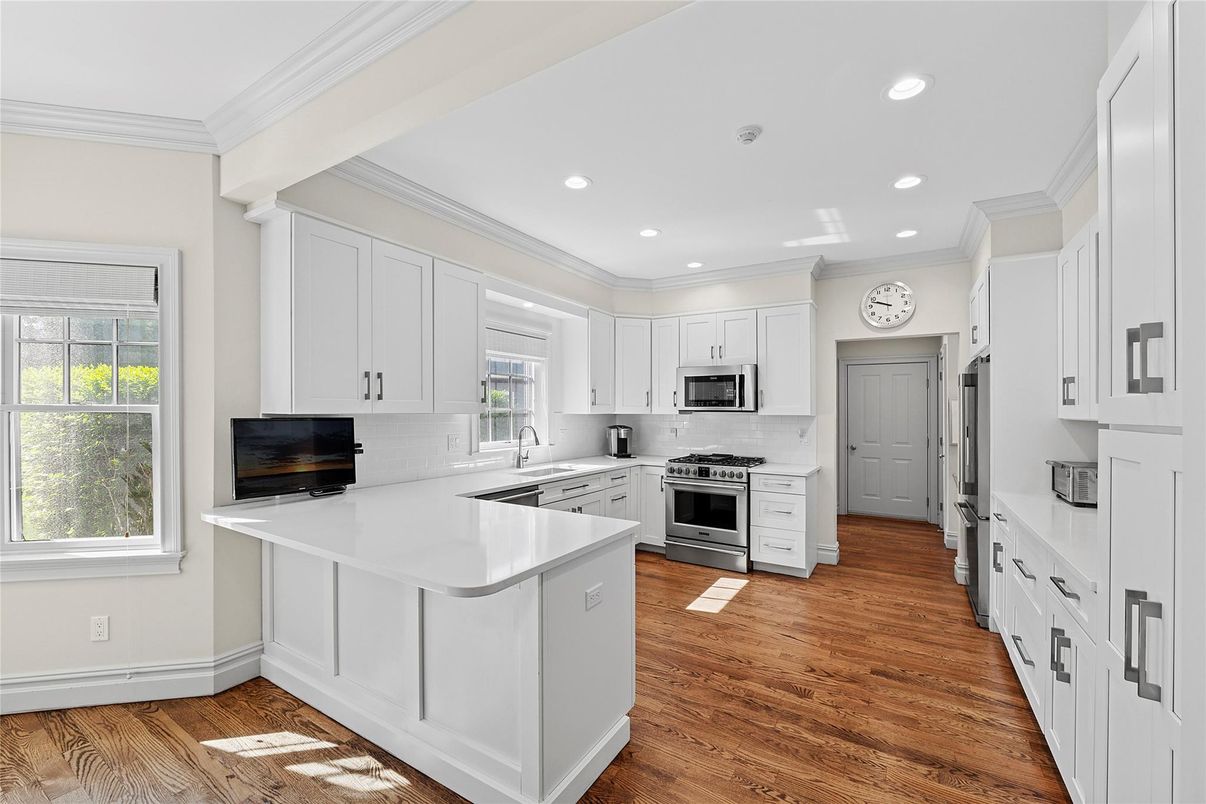 Interior, Kitchen, Recessed Lighting, Stainless Steel Appliances, Wood Texture Flooring