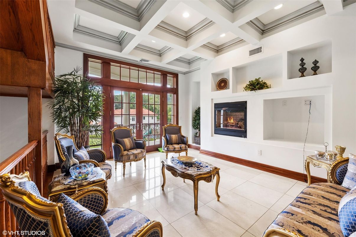Fireplace, Interior, Living room, Recessed Lighting