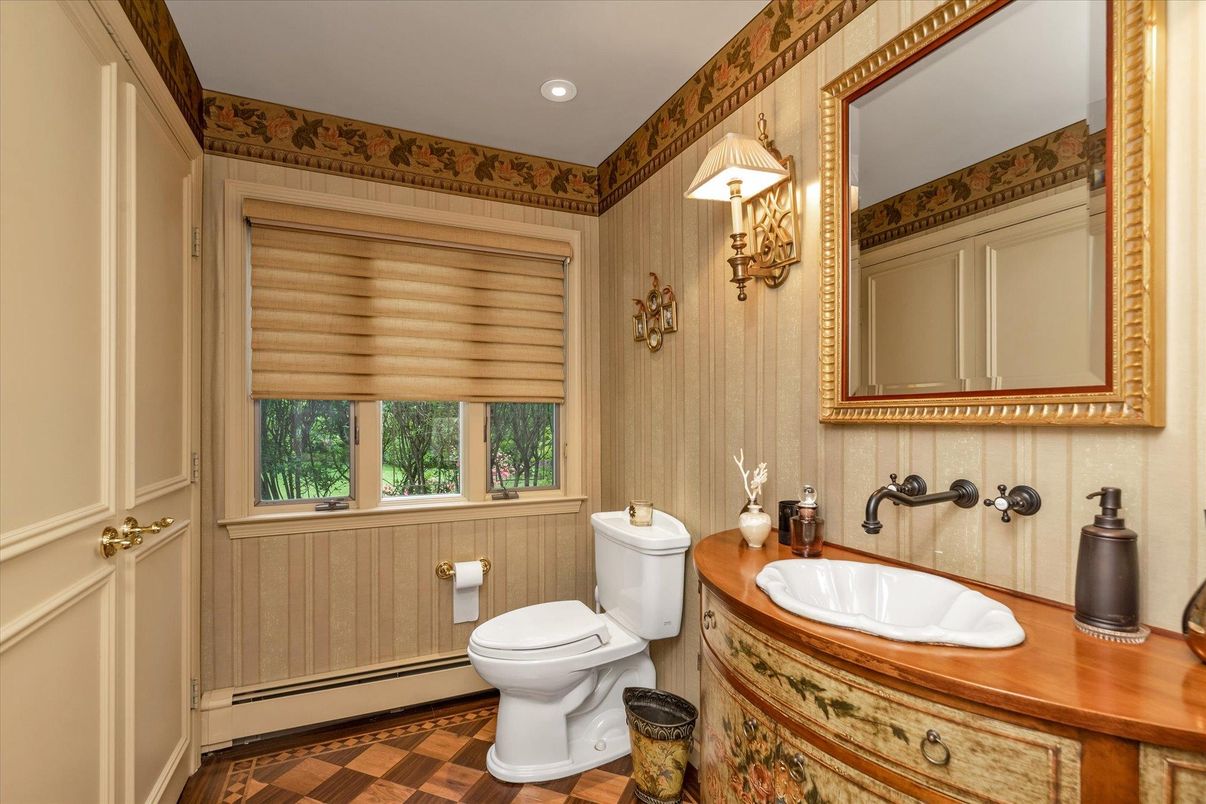 Bathroom, Interior, Recessed Lighting, Wood Texture Flooring